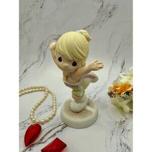 Precious Moments 2005 "Walk Run Empower"  #4001662 Breast Cancer fighter, Y-ME